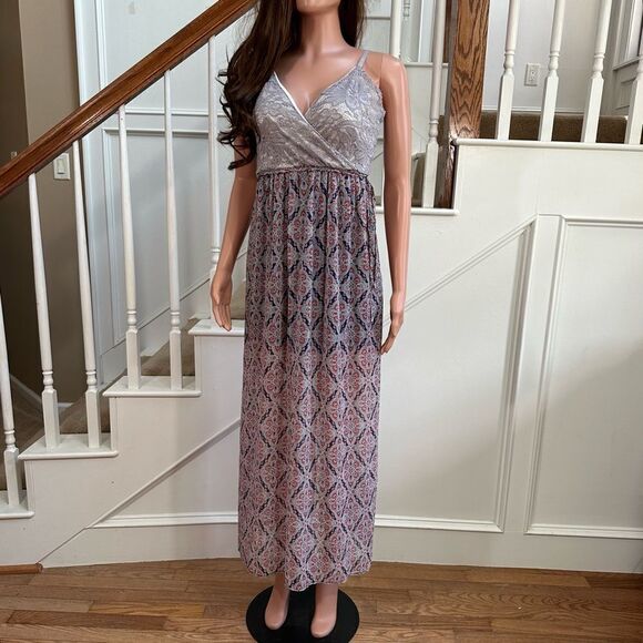 As U Wish Dresses & Skirts - Lace chiffon patterned maxi dress